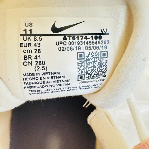 Nike Shoes Womens 11 White Pink Air Max 270 React Running Athletic Sneakers - Picture 11 of 12